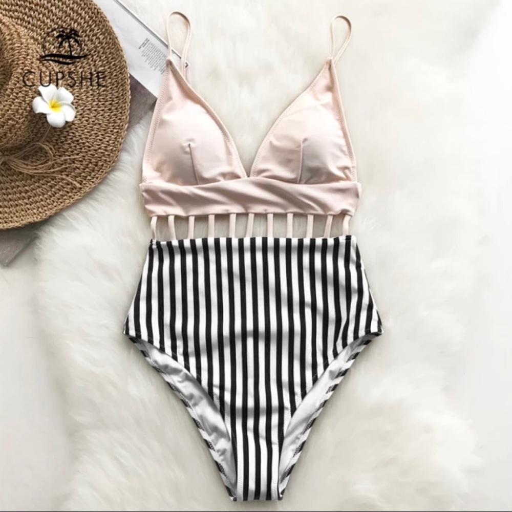 NWT CUPSHE Hi Waisted Backless One-Piece Swimsuit